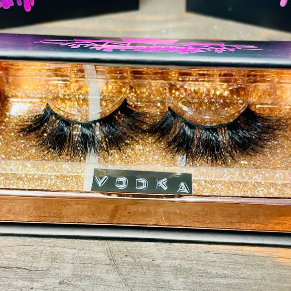 Vodka Lashes - Picture 3 of 3
